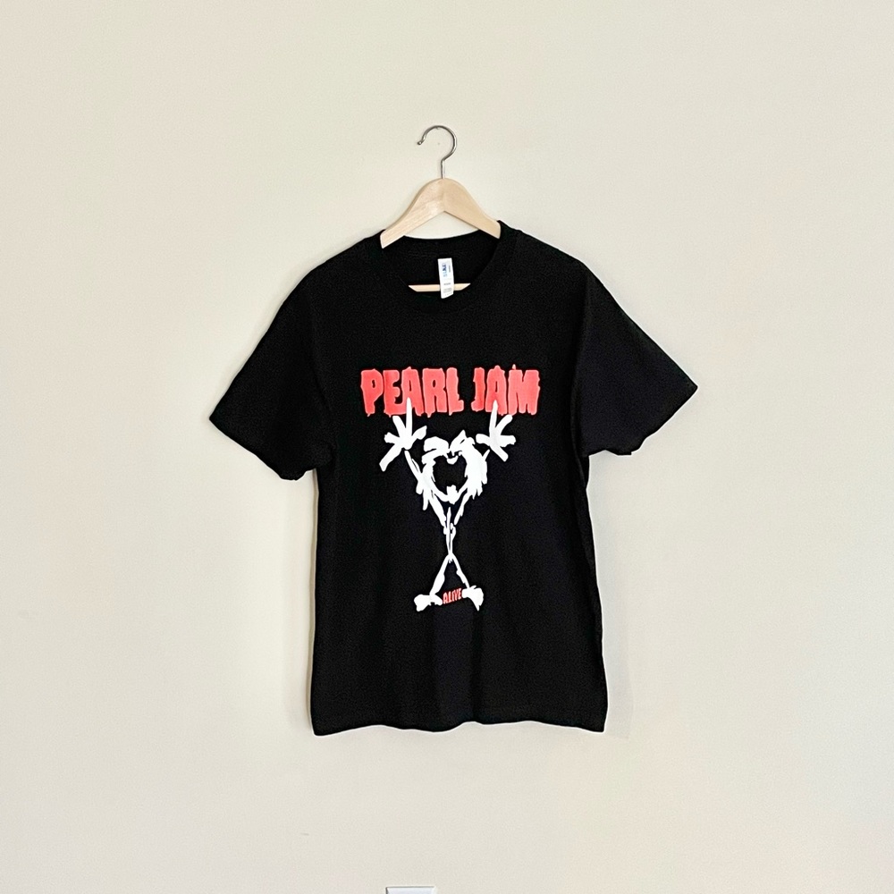 Pearl Jam Alive Graphic Band Black T Shirt Adult size Large